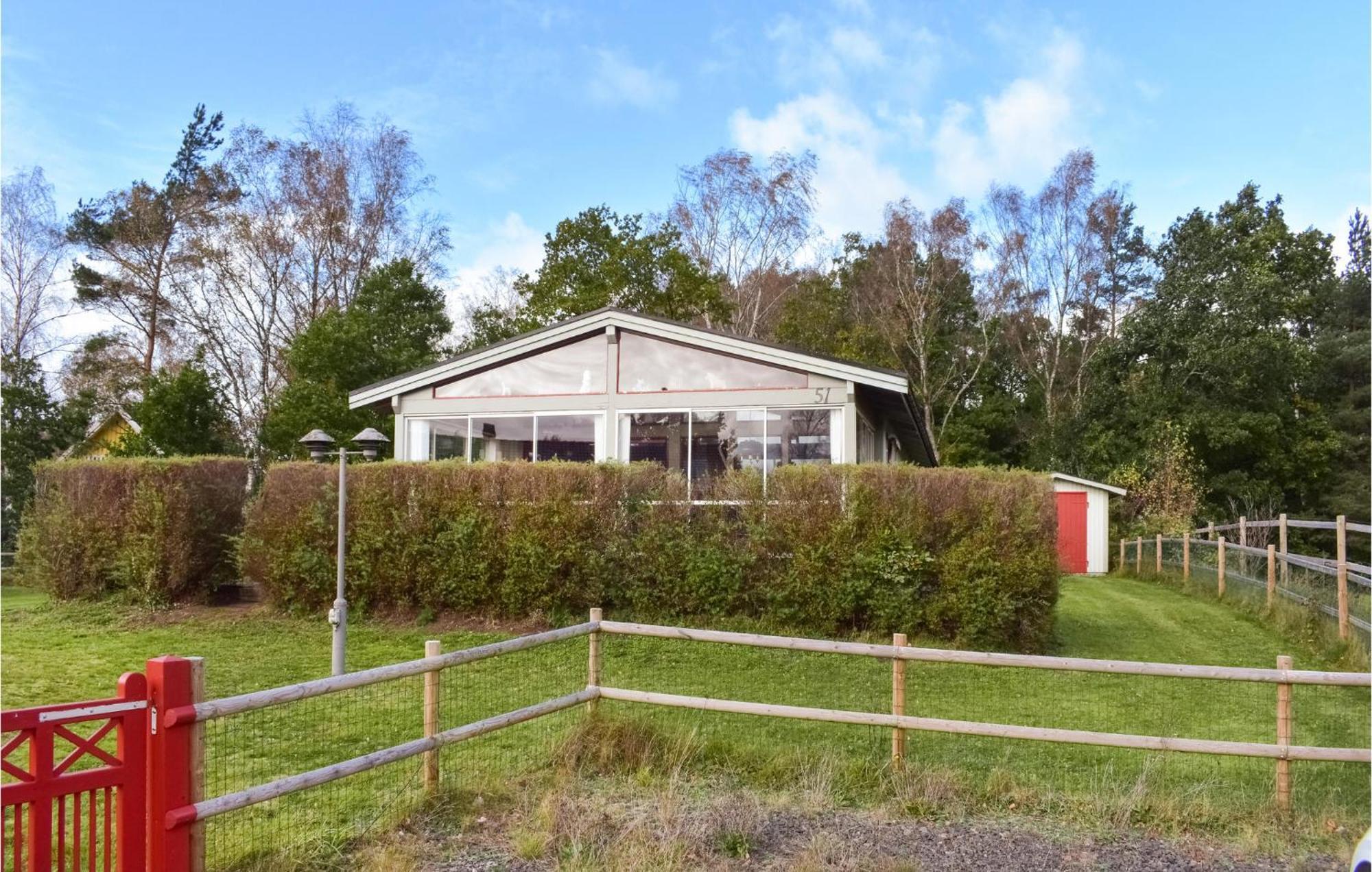 Gorgeous Home In Munka-Ljungby With Kitchen Exterior photo